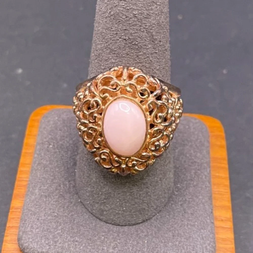 Vintage Pink Coral Cabochon Stone Filigree Statement Ring Gold Tone Size 9.75